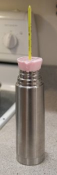 Figure 1 - The samples were mashed in a stainless steel thermos bottle.